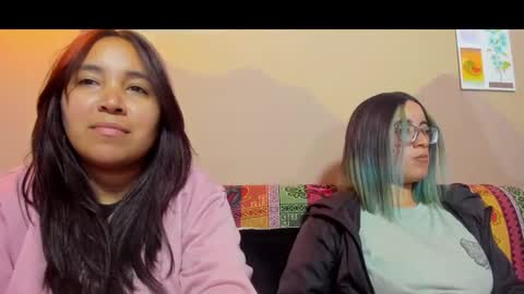 Waningrose  Lu online show from September 23, 2025, 9:40 pm