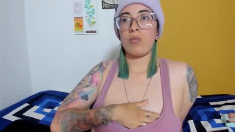 Snapshot of waningrosee chatting on November 24, 2025, 11:04 pm Waningrose Lu online show from November 24, 2025, 11:04 pm