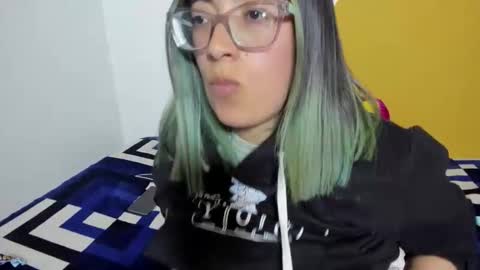 Snapshot of waningrosee chatting on November 30, 2025, 11:31 pm Waningrose Lu online show from November 30, 2025, 11:31 pm