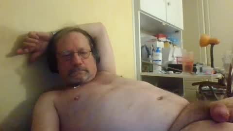 Snapshot of wanky357 chatting on June 27, 2026, 9:53 pm Tibo Love online show from June 27, 2026, 9:53 pm