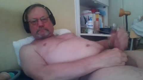 Snapshot of wanky357 chatting on July 3, 2026, 1:39 pm Tibo Love online show from July 3, 2026, 1:39 pm