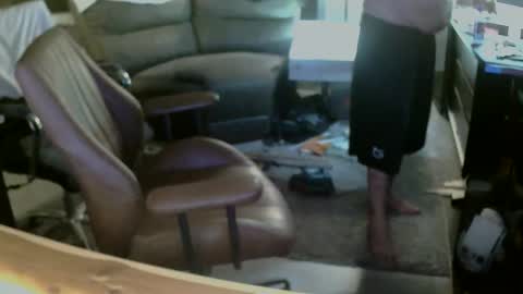 inittogetitin online show from November 11, 2025, 3:28 am