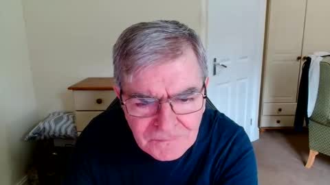 Snapshot of wanttobefree90 chatting on April 6, 2026, 9:21 am wanttobefree90 online show from April 6, 2026, 9:21 am