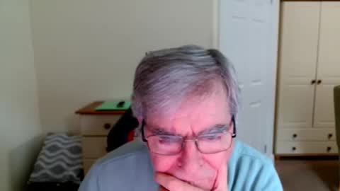 wanttobefree90 online show from June 1, 2026, 1:24 pm