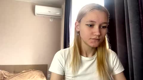 Snapshot of wanttodeep chatting on October 23, 2025, 7:18 am wanttodeep online show from October 23, 2025, 7:18 am