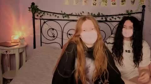 lira and flo online show from January 19, 2026, 8:07 am