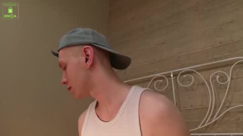 Snapshot of warmwhisp chatting on March 1, 2026, 8:33 pm ZID online show from March 1, 2026, 8:33 pm