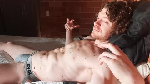 Snapshot of warrenkener chatting on February 14, 2026, 3:58 am Warren Kener online show from February 14, 2026, 3:58 am