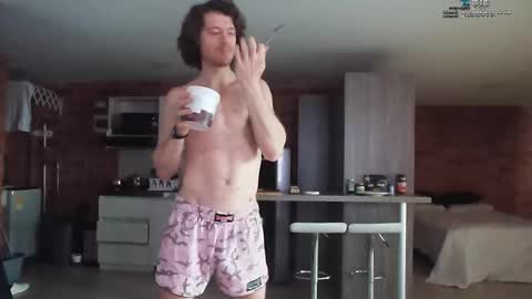 Snapshot of warrenkener chatting on March 10, 2026, 10:15 pm Warren Kener online show from March 10, 2026, 10:15 pm