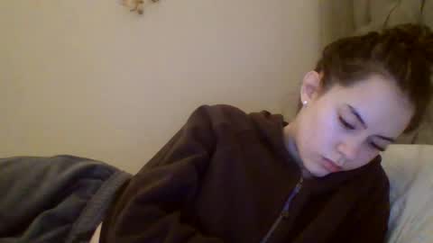 wasiancutie online show from June 19, 2026, 2:27 am