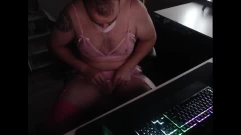 Snapshot of watchmehnnng chatting on October 20, 2025, 1:00 pm Nicki Rogers online show from October 20, 2025, 1:00 pm