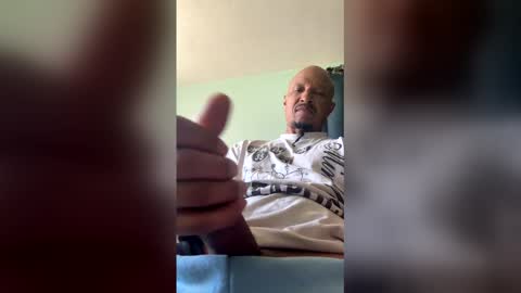 watchwutulike online show from May 3, 2026, 4:24 pm