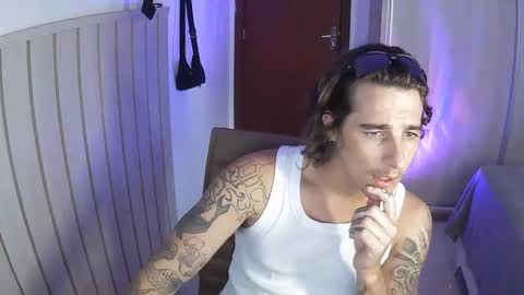 wave_boyy online show from April 1, 2026, 10:49 am