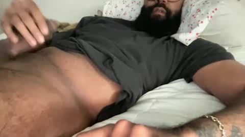 waveonce online show from November 8, 2025, 6:29 pm