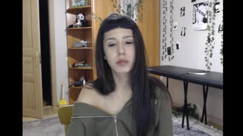 Mina online show from January 14, 2026, 1:00 am