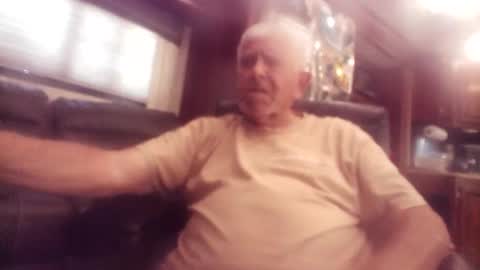 Snapshot of wayne1311 chatting on May 21, 2026, 3:52 pm wayne1311 online show from May 21, 2026, 3:52 pm