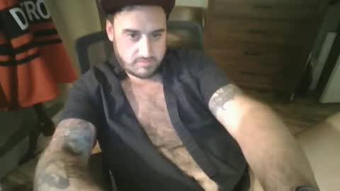 wazooforty2 online show from January 7, 2025, 11:56 pm