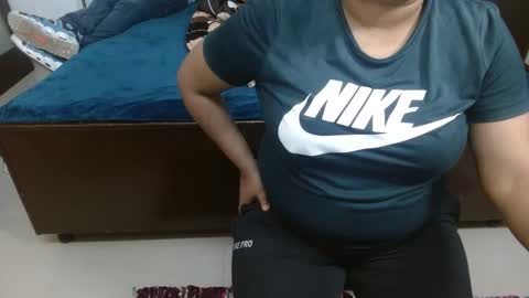 khushiwife kabirhubby kavyasexy gf online show from February 17, 2025, 11:23 am