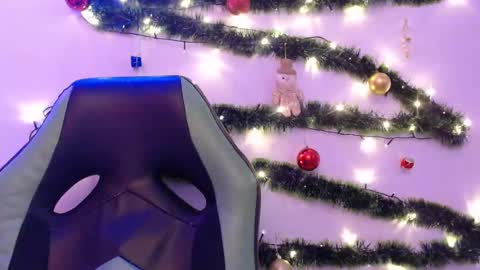 Trixie 3 online show from December 14, 2024, 1:59 pm