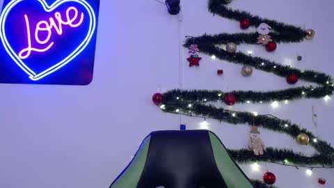 Trixie 3 online show from December 16, 2024, 5:22 pm
