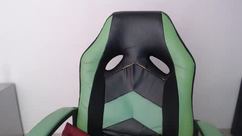 Trixie 3 online show from March 23, 2026, 1:48 pm