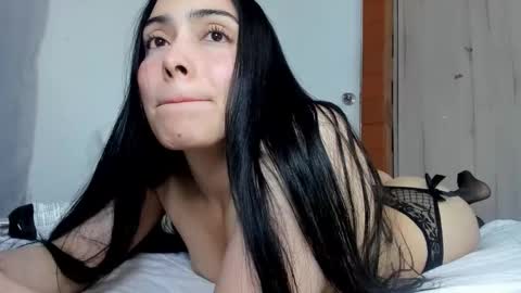 we_we77 online show from November 13, 2025, 11:03 pm