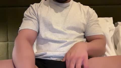 Snapshot of weaponx1 chatting on September 15, 2025, 9:53 am Weapon X online show from September 15, 2025, 9:53 am