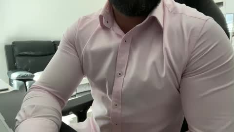 Snapshot of weaponx1 chatting on October 12, 2025, 10:31 pm Weapon X online show from October 12, 2025, 10:31 pm