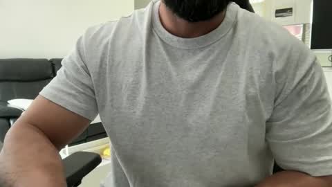 Snapshot of weaponx1 chatting on October 17, 2025, 2:59 am Weapon X online show from October 17, 2025, 2:59 am