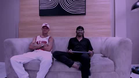 Jhonny Dick  his neighbors. online show from February 10, 2026, 8:13 pm