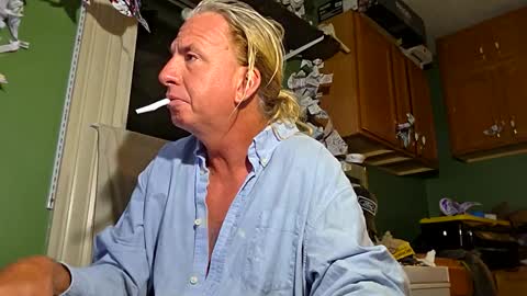 Snapshot of weber444 chatting on October 16, 2025, 4:13 am weber444 online show from October 16, 2025, 4:13 am