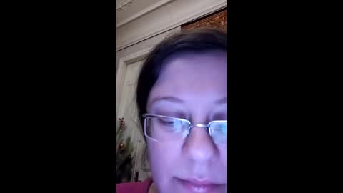 Marina online show from February 7, 2025, 11:34 pm