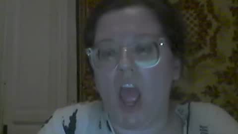 Marina online show from September 15, 2025, 9:37 pm