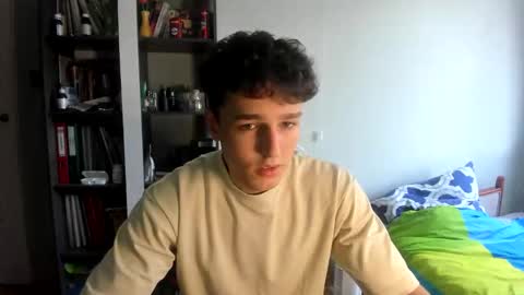 wee_willy_winky online show from May 23, 2026, 12:09 pm