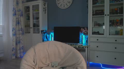 Snapshot of weed_princesss chatting on December 30, 2024, 11:26 am  moon  online show from December 30, 2024, 11:26 am