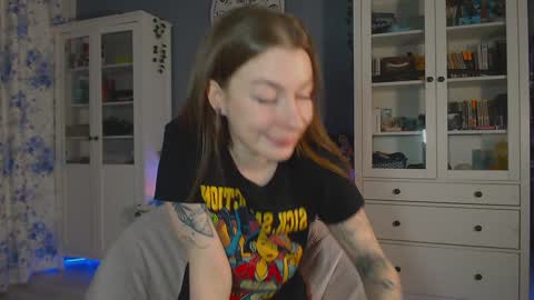 Snapshot of weed_princesss chatting on January 28, 2025, 12:22 pm  moon  online show from January 28, 2025, 12:22 pm