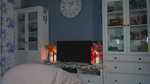 Snapshot of weed_princesss chatting on January 31, 2025, 11:56 am  moon  online show from January 31, 2025, 11:56 am