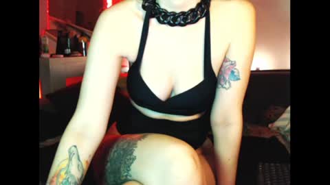 Snapshot of welliza chatting on December 19, 2024, 2:34 am Liza online show from December 19, 2024, 2:34 am