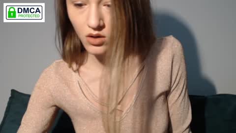 Milena online show from December 1, 2024, 5:35 pm