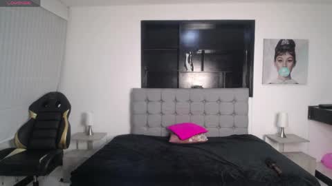 Snapshot of wendy_1_ chatting on May 24, 2026, 8:25 pm wendy_1_ online show from May 24, 2026, 8:25 pm