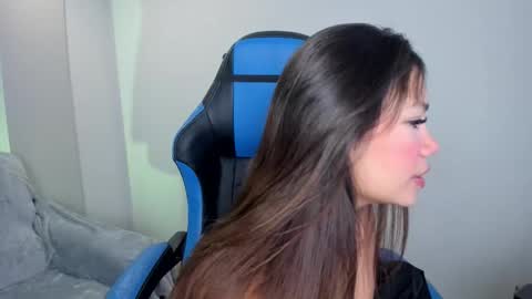 wendy_harris online show from October 13, 2025, 4:01 am