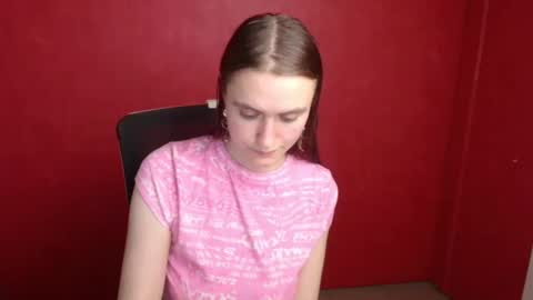 Snapshot of wendy_say_ chatting on January 8, 2025, 1:53 am Wendy online show from January 8, 2025, 1:53 am