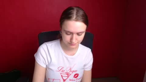 Snapshot of wendy_say_ chatting on February 4, 2025, 7:33 pm Wendy online show from February 4, 2025, 7:33 pm