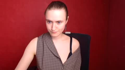 Snapshot of wendy_say_ chatting on February 5, 2025, 11:39 pm Wendy online show from February 5, 2025, 11:39 pm