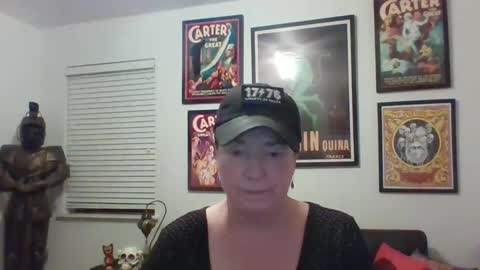 WendyCU online show from February 4, 2025, 4:37 am