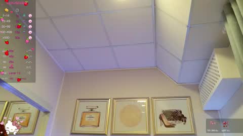 Snapshot of wendymay chatting on November 5, 2025, 7:41 am Wendy online show from November 5, 2025, 7:41 am