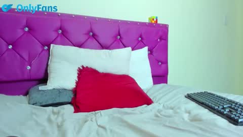 Snapshot of wendyyhot69 chatting on March 10, 2026, 4:12 pm wendyyhot69 online show from March 10, 2026, 4:12 pm