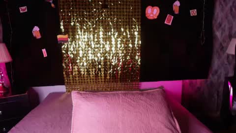 WEN SHENG online show from September 20, 2025, 7:15 pm