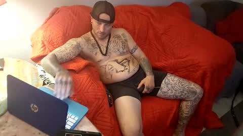 werhorny3 online show from December 2, 2025, 9:03 am