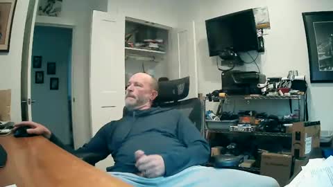 weseeyouwatching online show from December 2, 2025, 7:31 pm